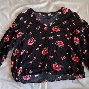 H&M divided rose long-sleeved shirt (size 4)